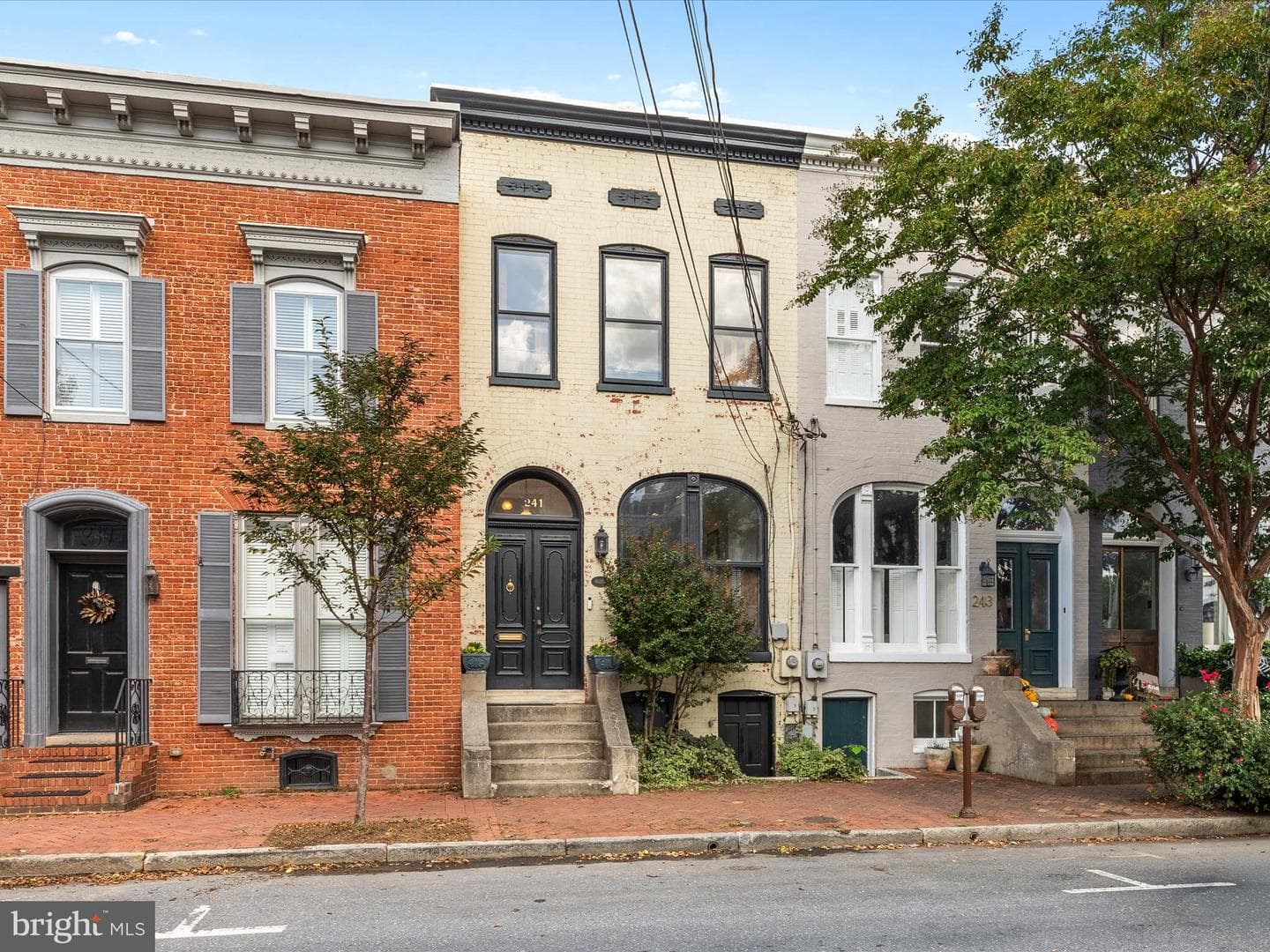 241 E Church Street photo 38