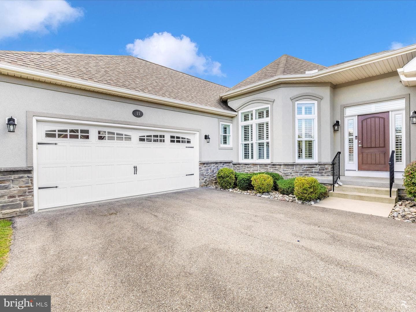 11 Gladhill Drive photo 2