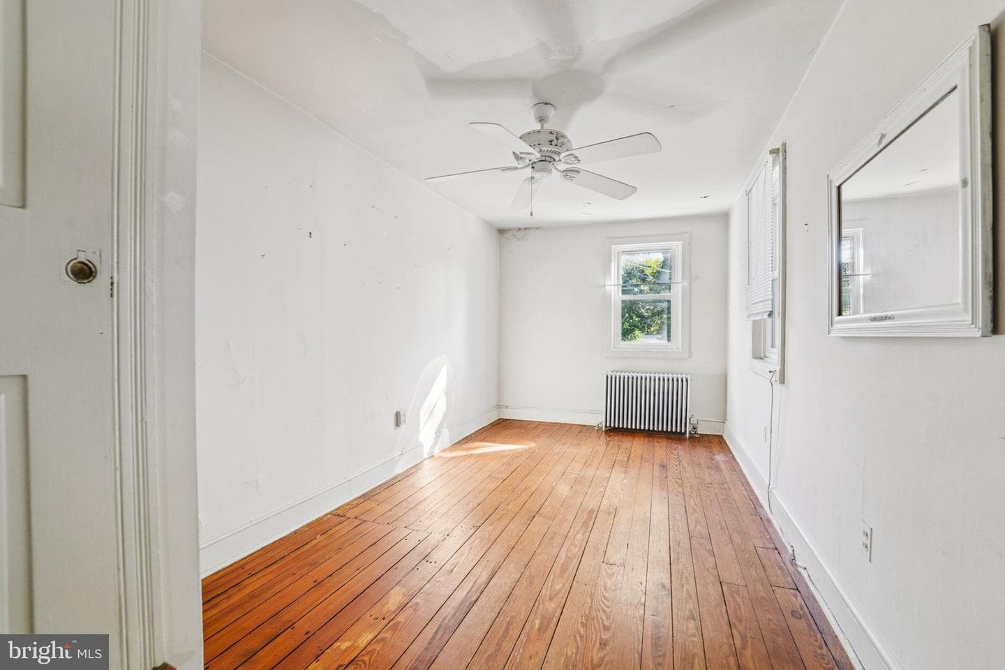 210 E 3rd Street photo 15