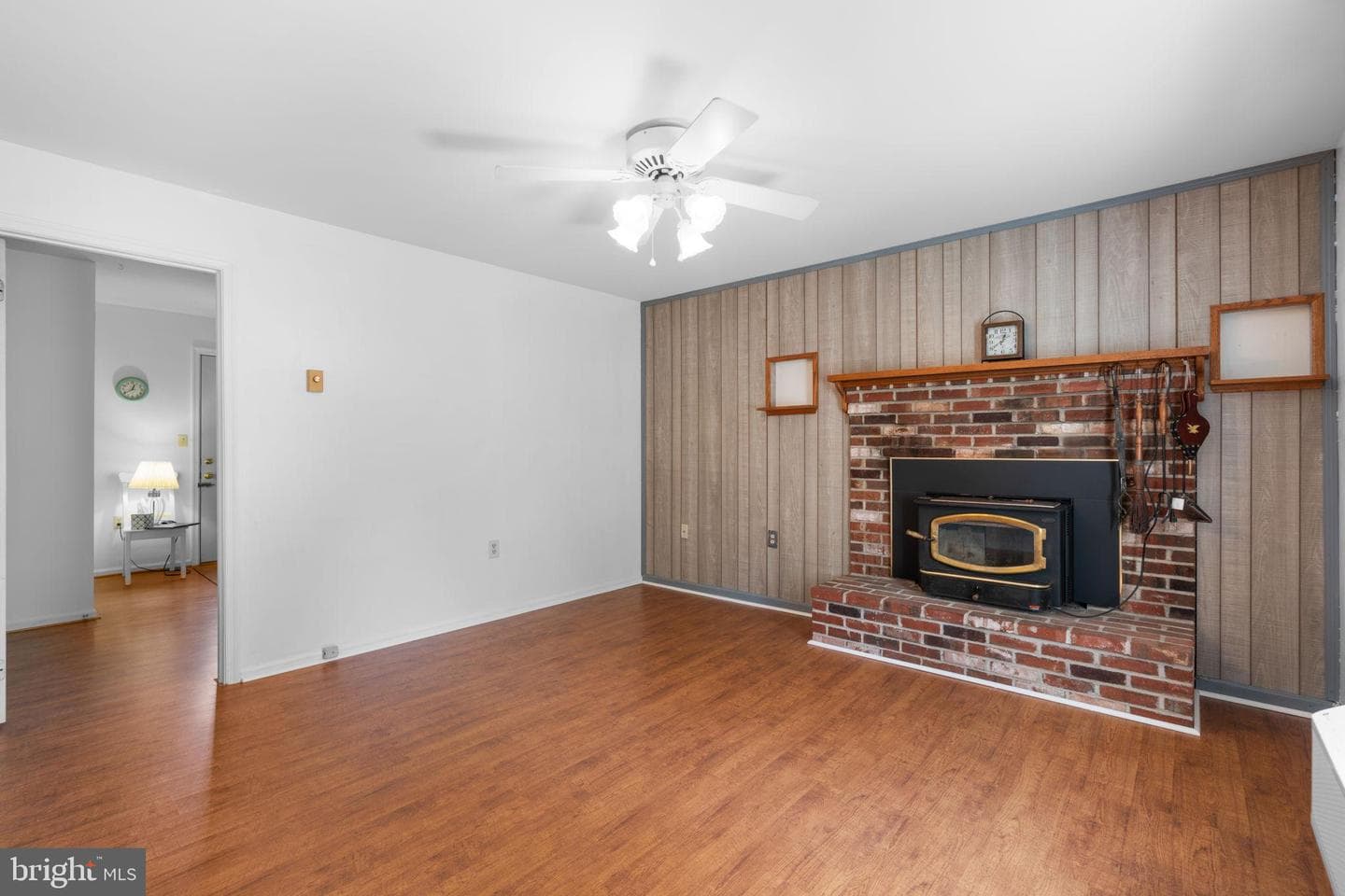 11908 Croyden Court photo 4