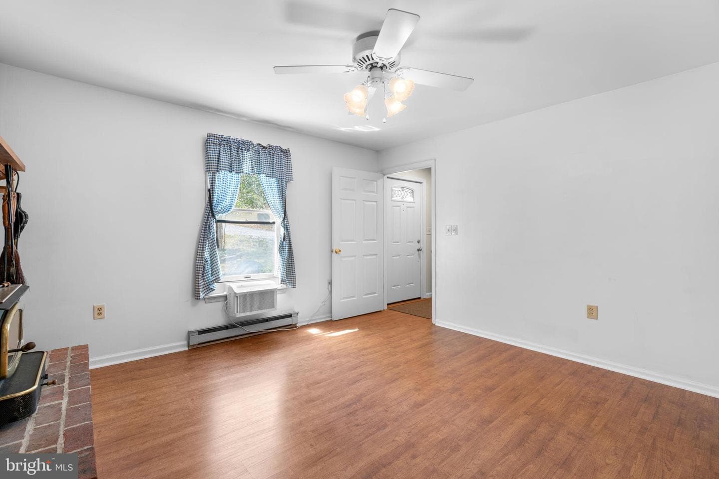 11908 Croyden Court photo 7
