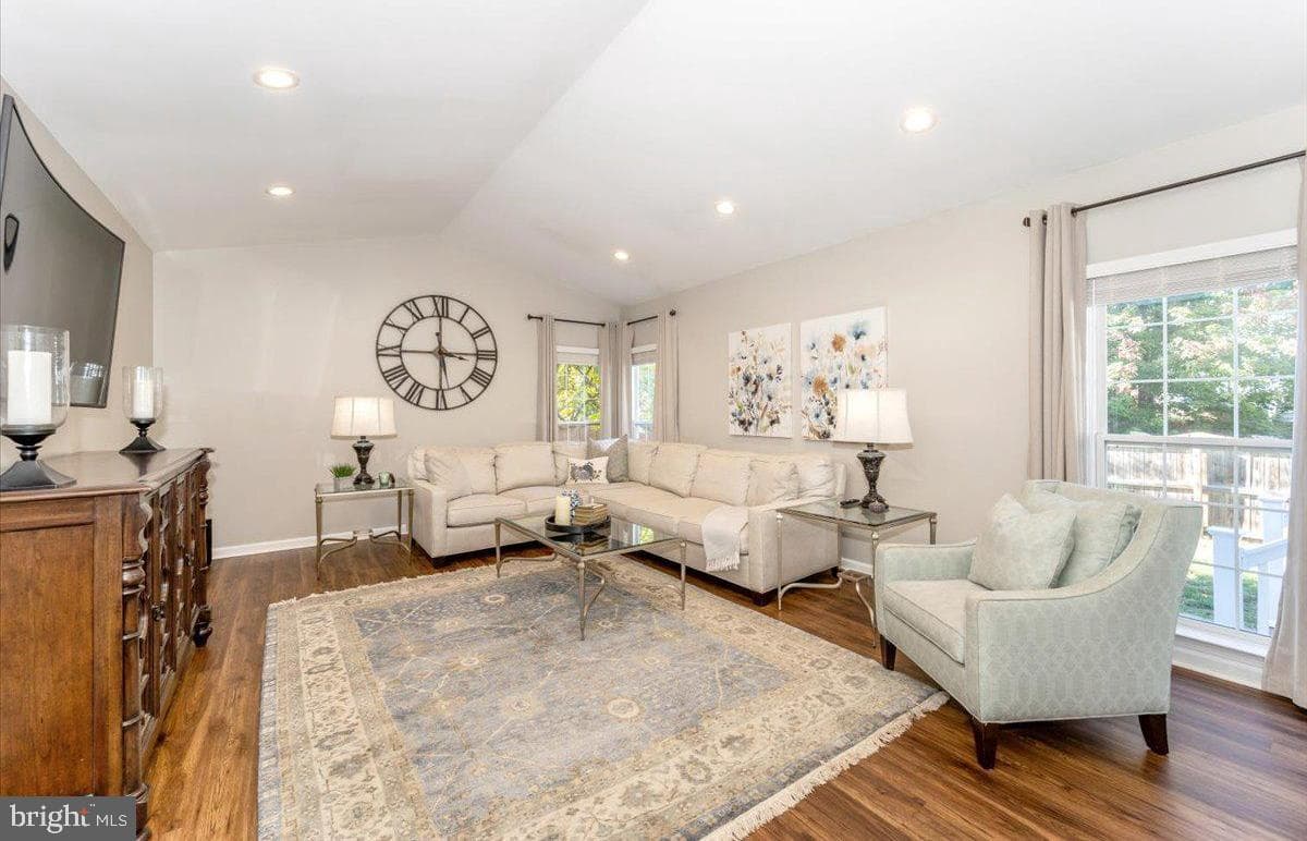 2124 Carroll Creek View Court photo 1