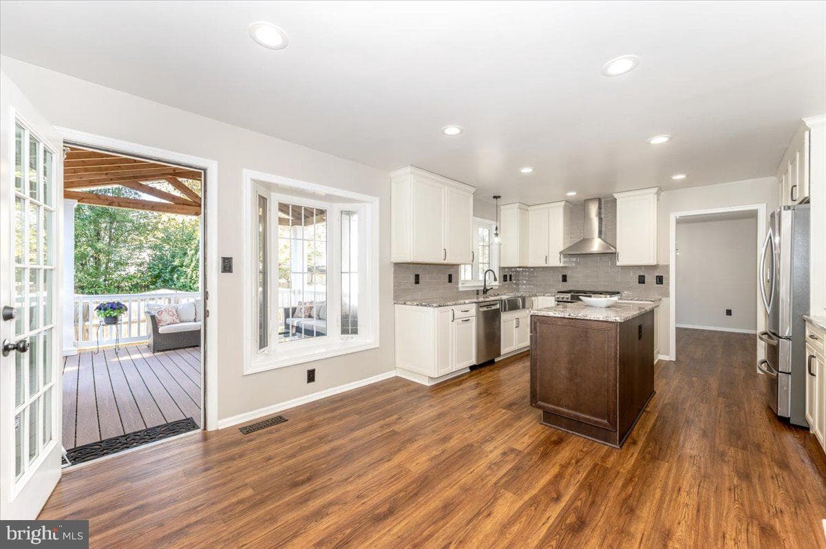 2124 Carroll Creek View Court photo 18