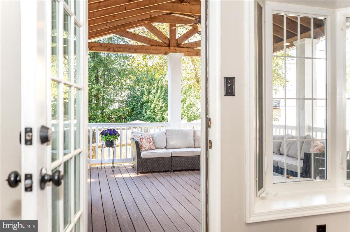 2124 Carroll Creek View Court photo 4