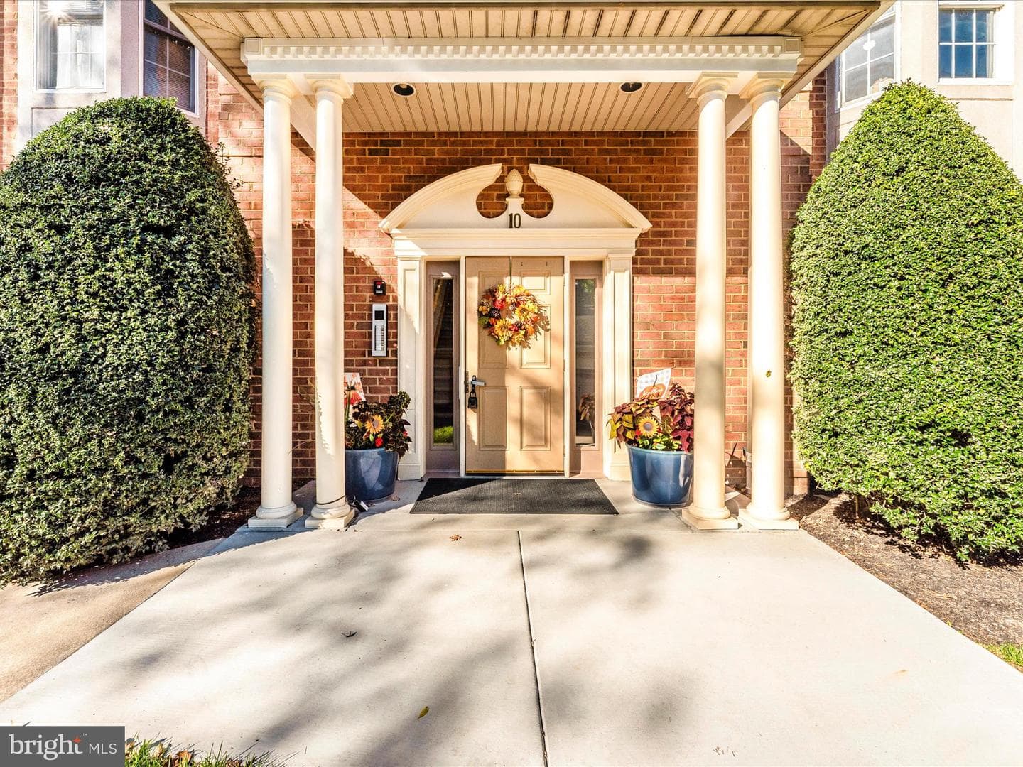10 Rosewood Court #104 photo 2