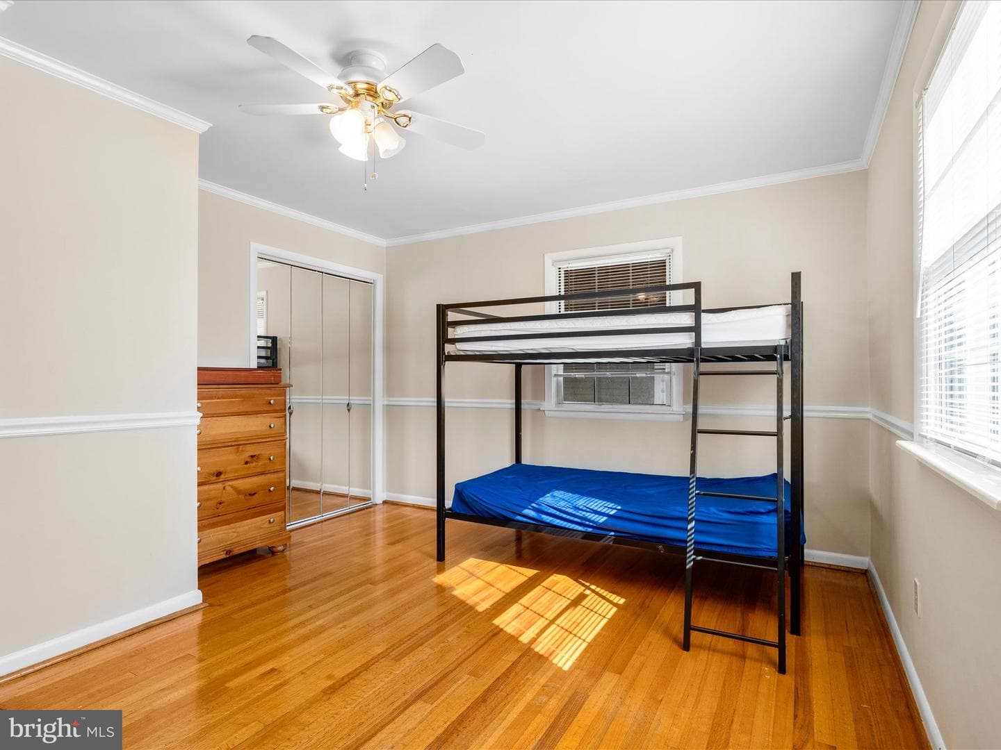 4 James Street photo 20
