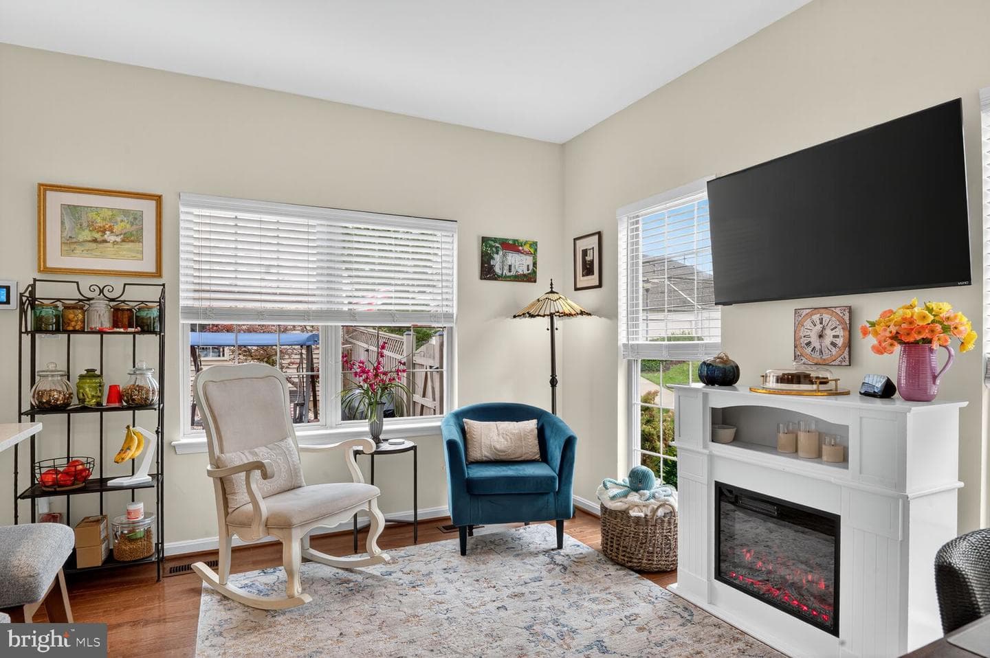2204 Garden Lane photo 11