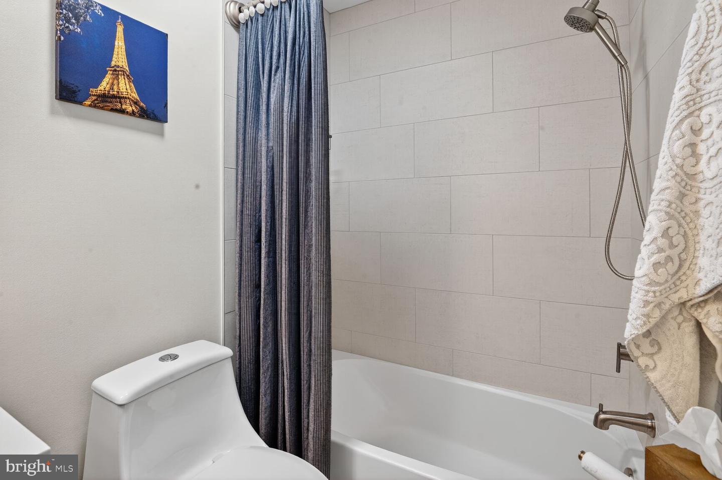 2204 Garden Lane photo 18