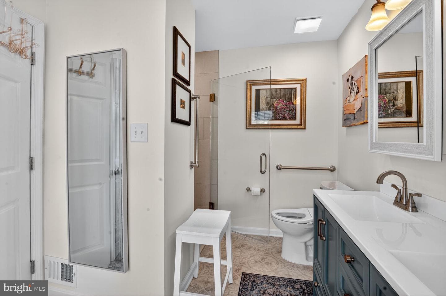 2204 Garden Lane photo 24