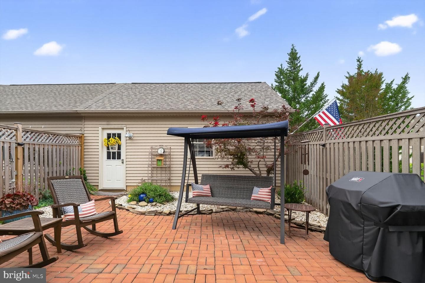 2204 Garden Lane photo 41