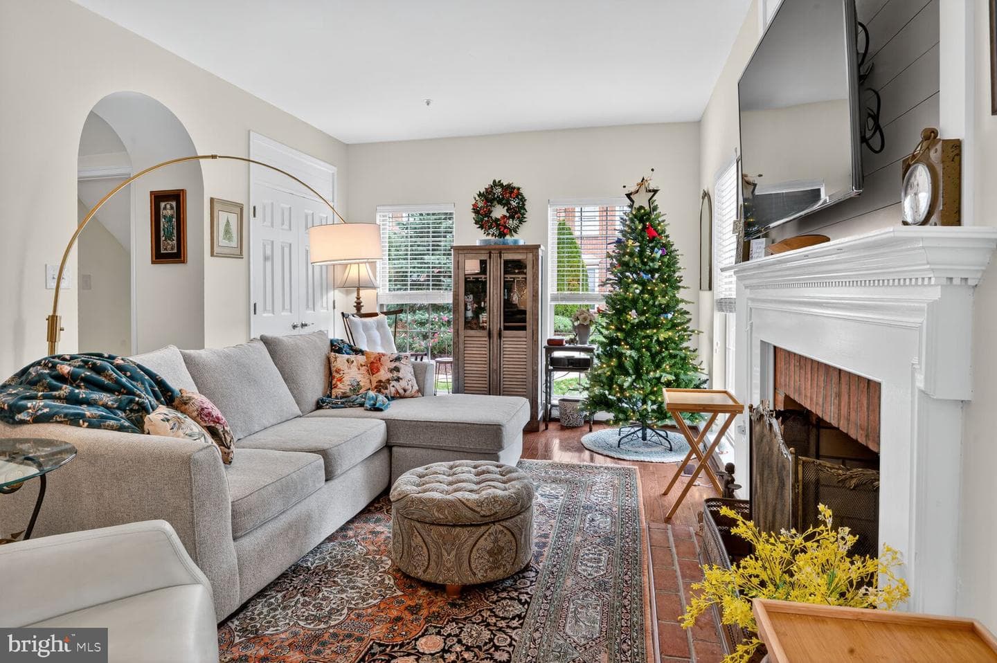 2204 Garden Lane photo 8