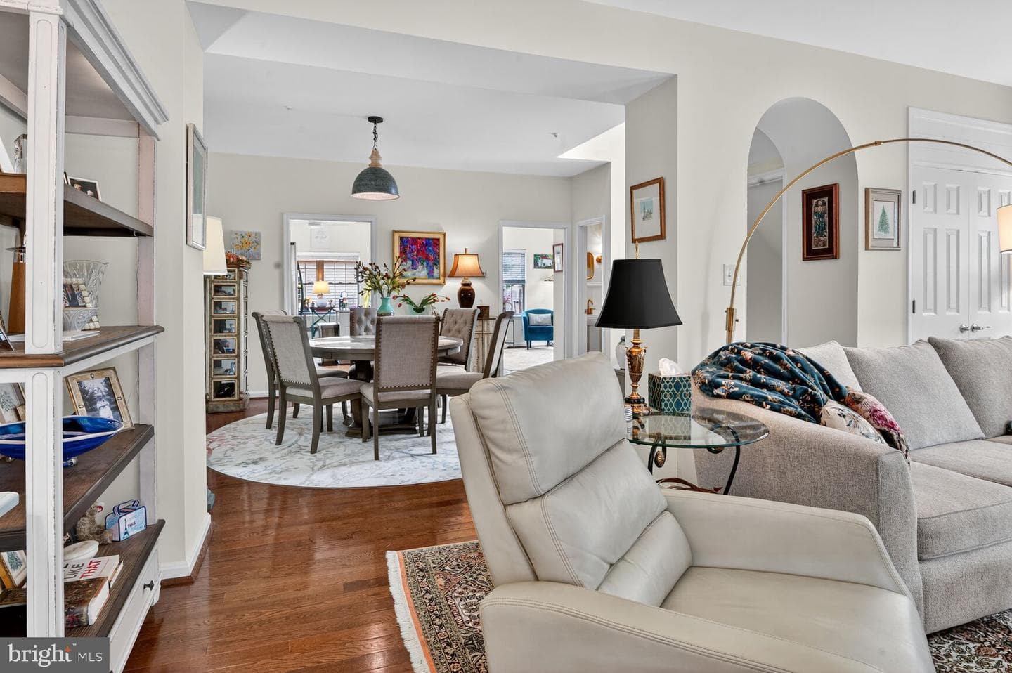 2204 Garden Lane photo 9
