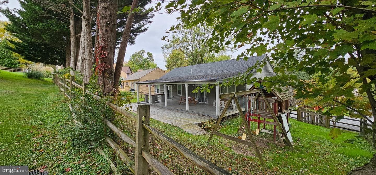 10599 High Beach Court photo 3