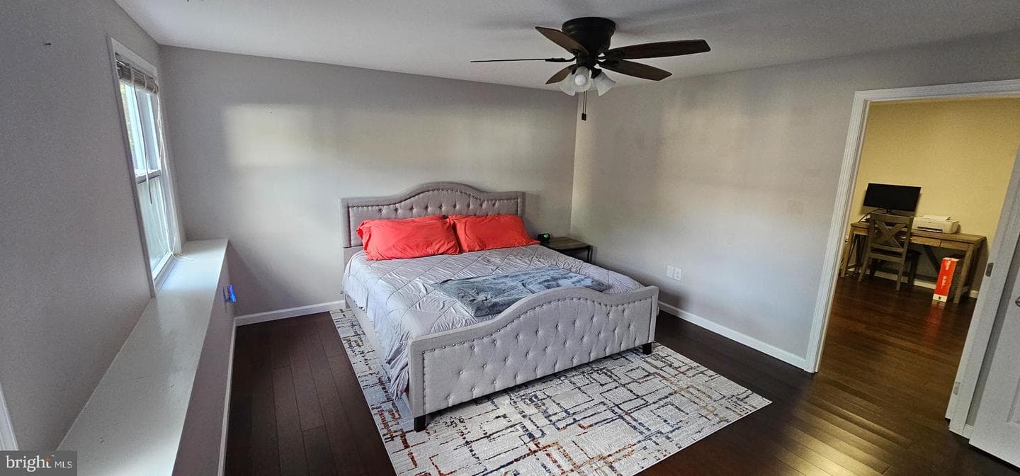 10599 High Beach Court photo 4