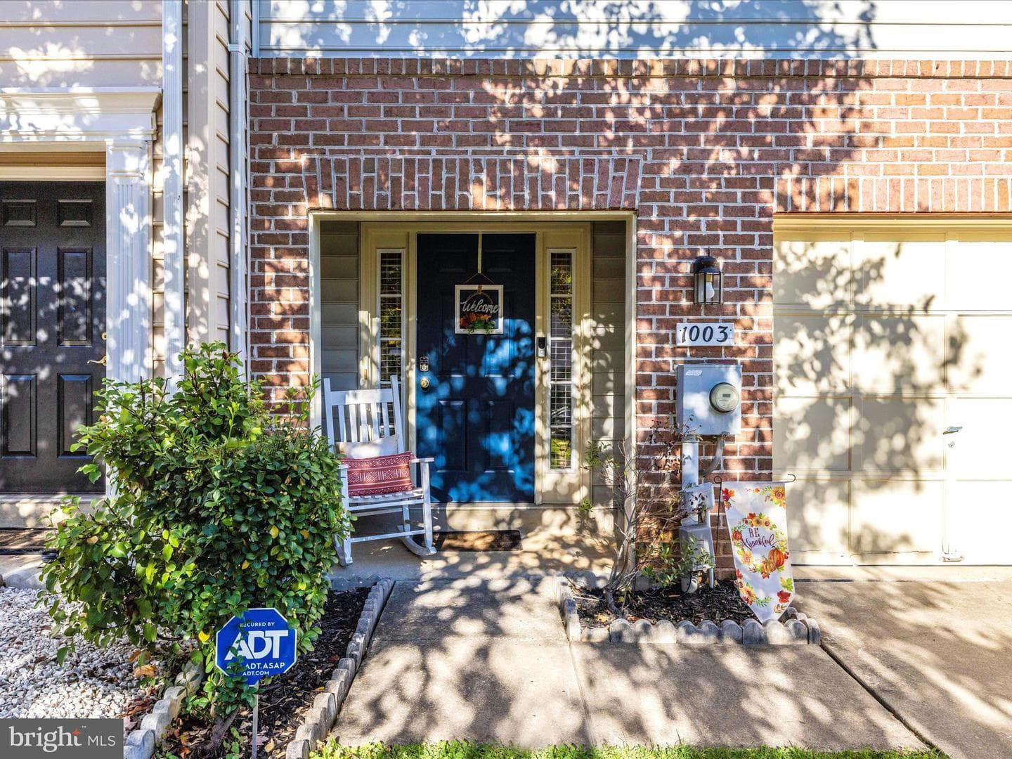 1003 Lavenport Way photo 2