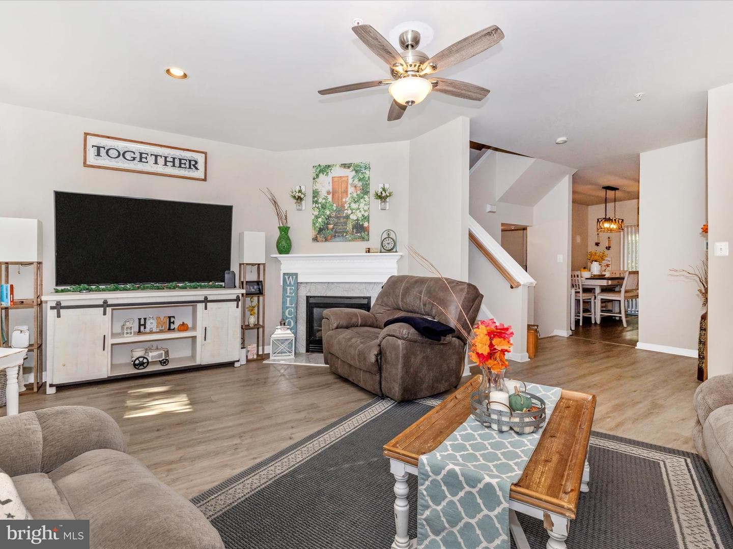 1003 Lavenport Way photo 24