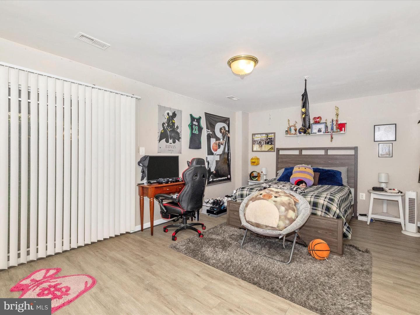 1003 Lavenport Way photo 5