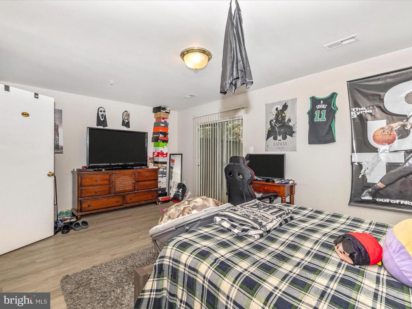 1003 Lavenport Way photo 7