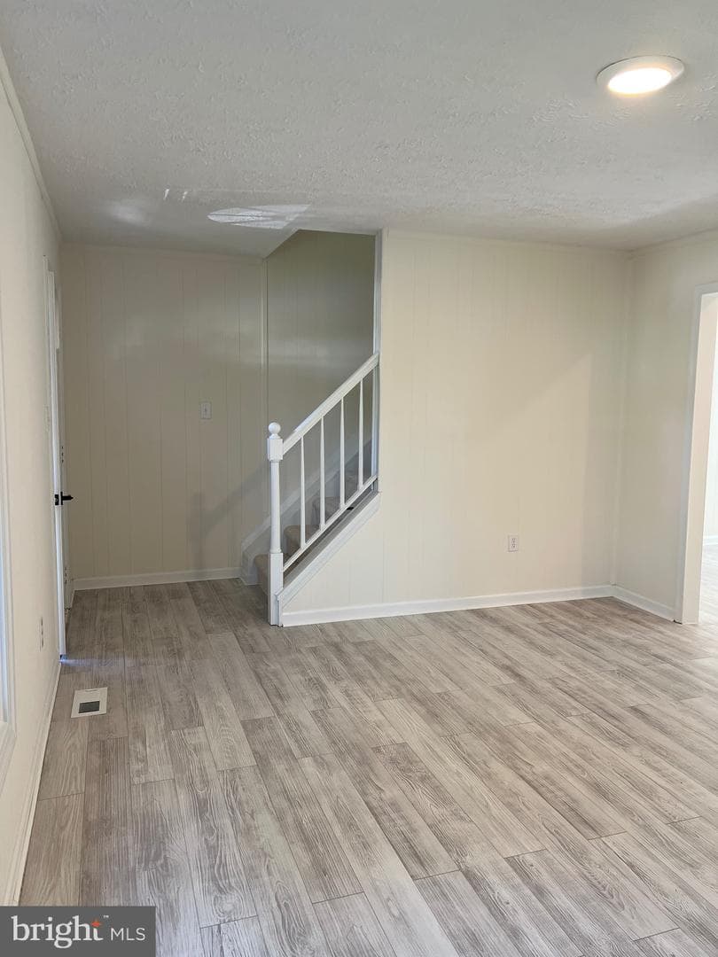 83 Wenner Drive photo 4