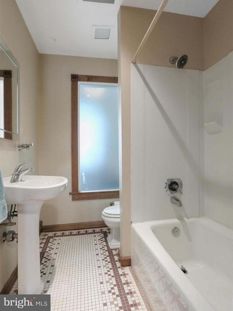 518 Elm Street photo 34