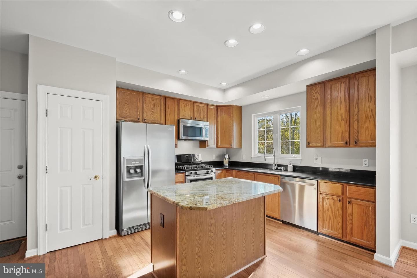11207 Bramblewood Court photo 16