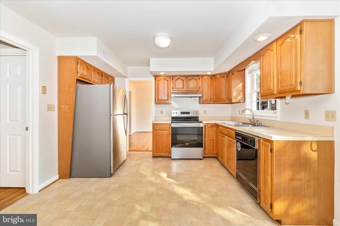10255 Rollingridge Court photo 15