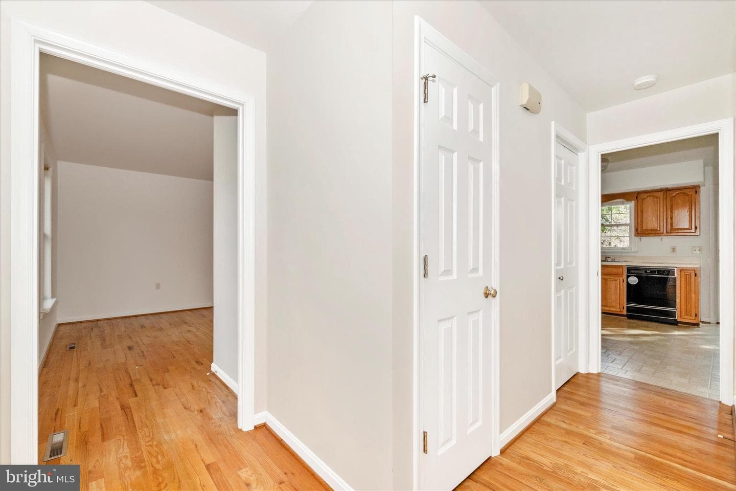 10255 Rollingridge Court photo 4