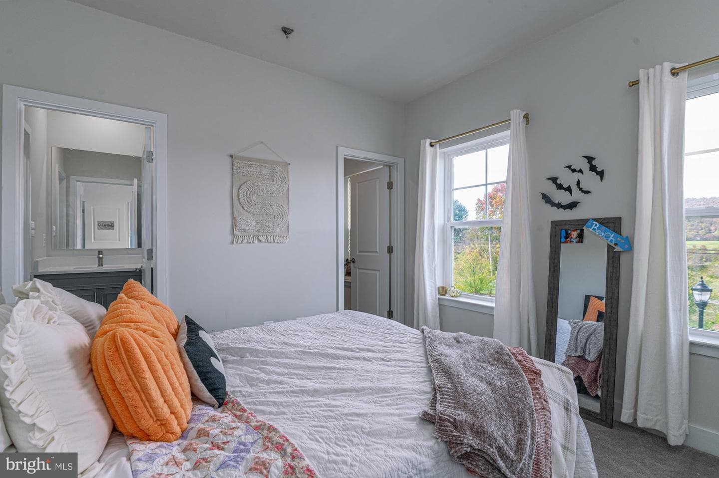 1408 Crampton Street photo 36