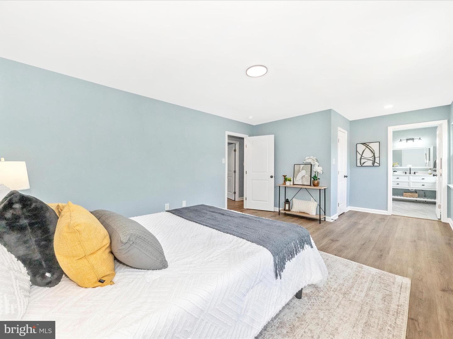 1305 Peachtree Court photo 20