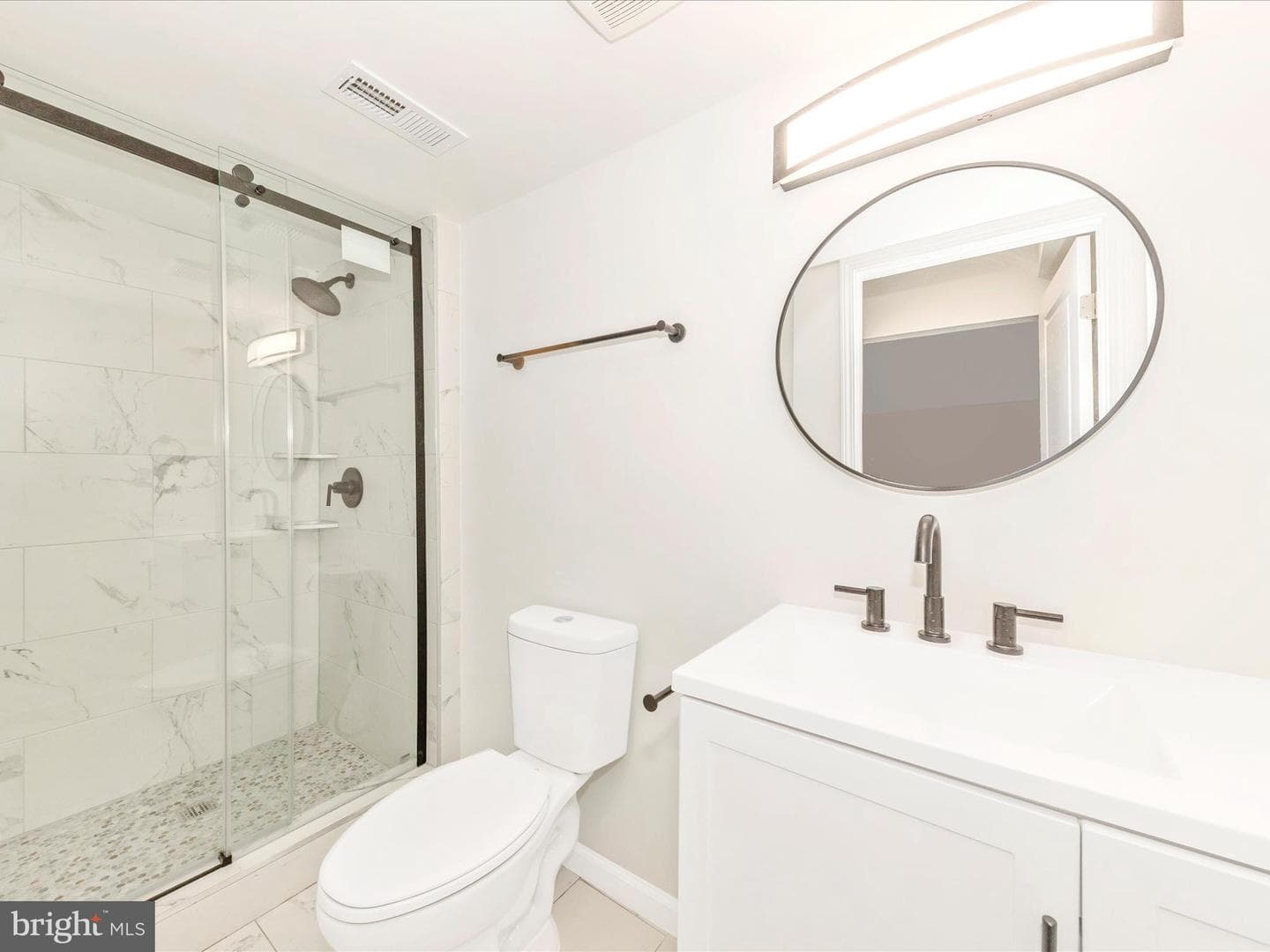 1305 Peachtree Court photo 36