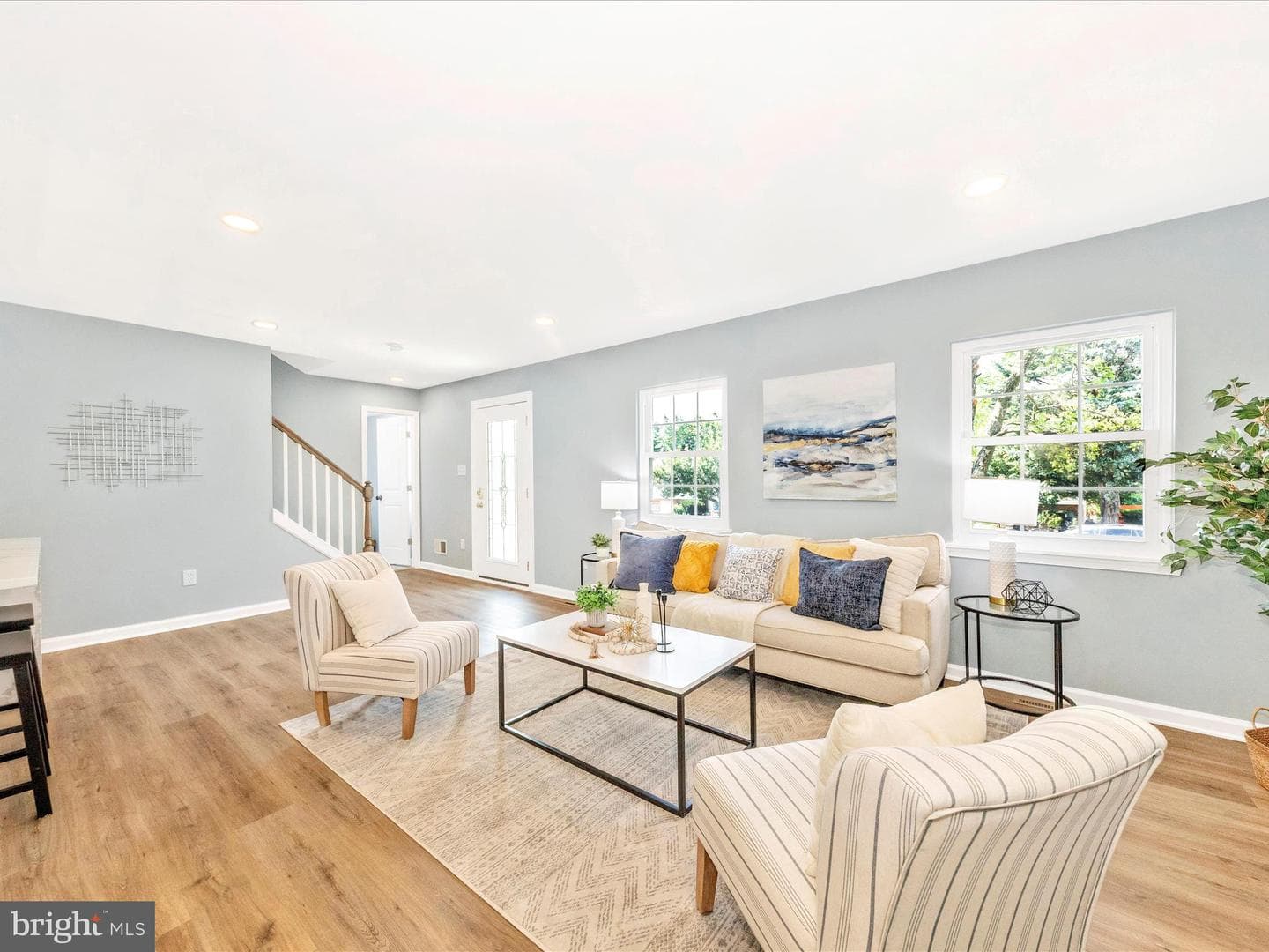 1305 Peachtree Court photo 5