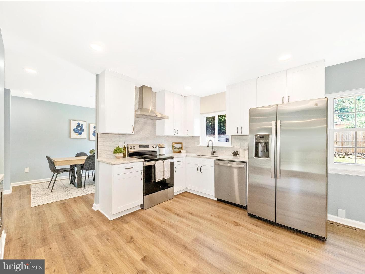 1305 Peachtree Court photo 8