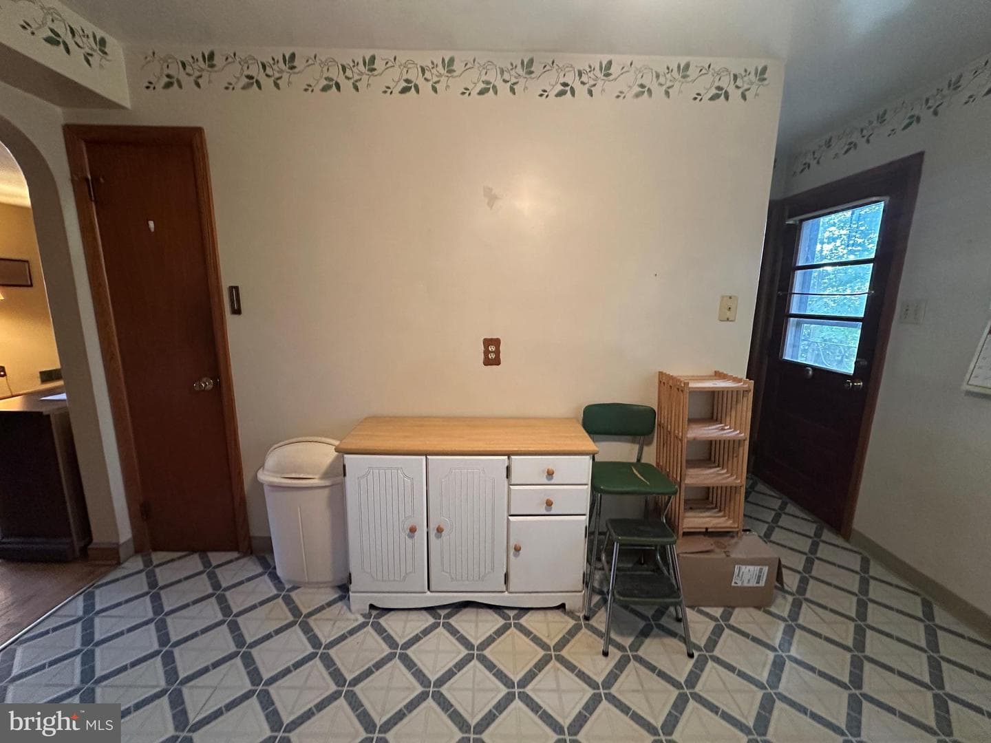 10 Linden Boulevard photo 35