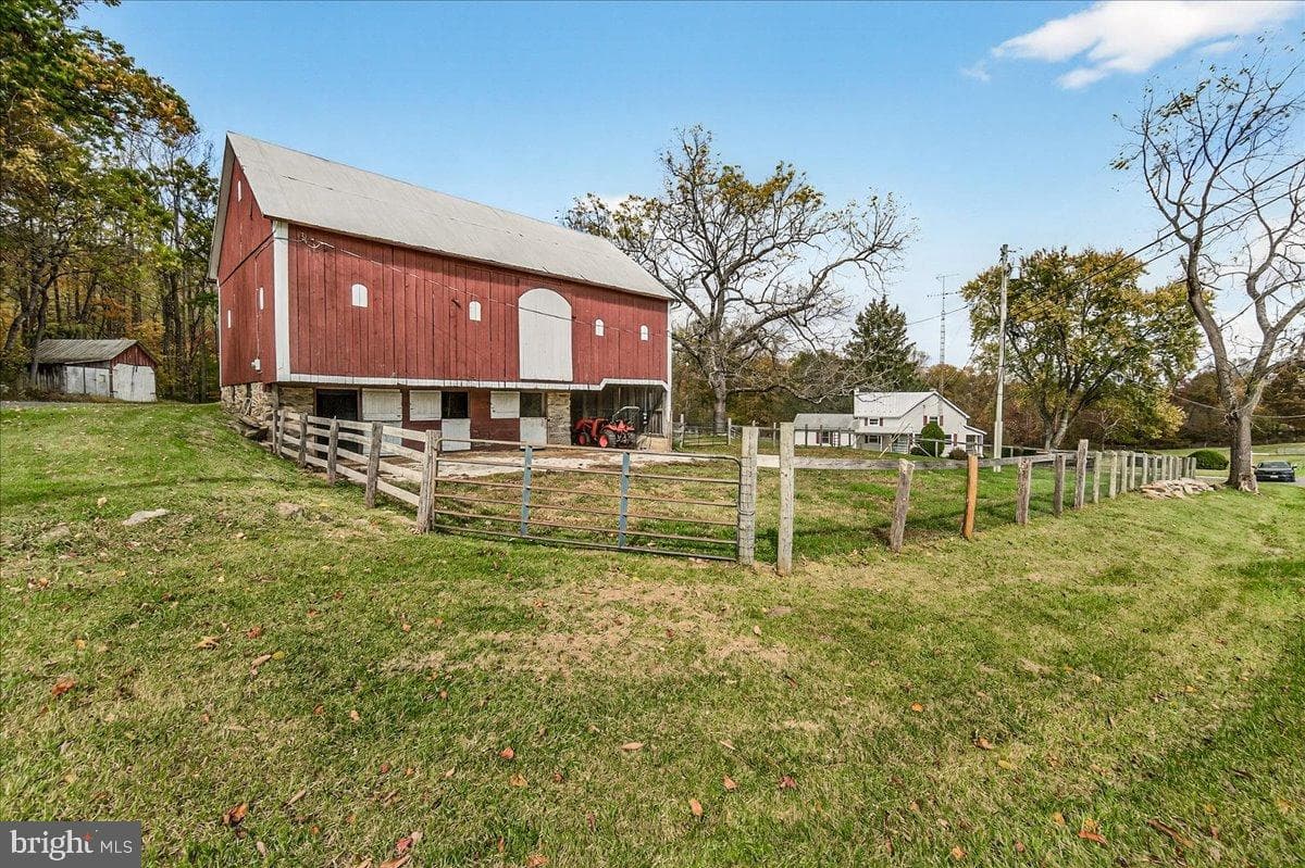 11804 Pleasant Walk Road photo 32
