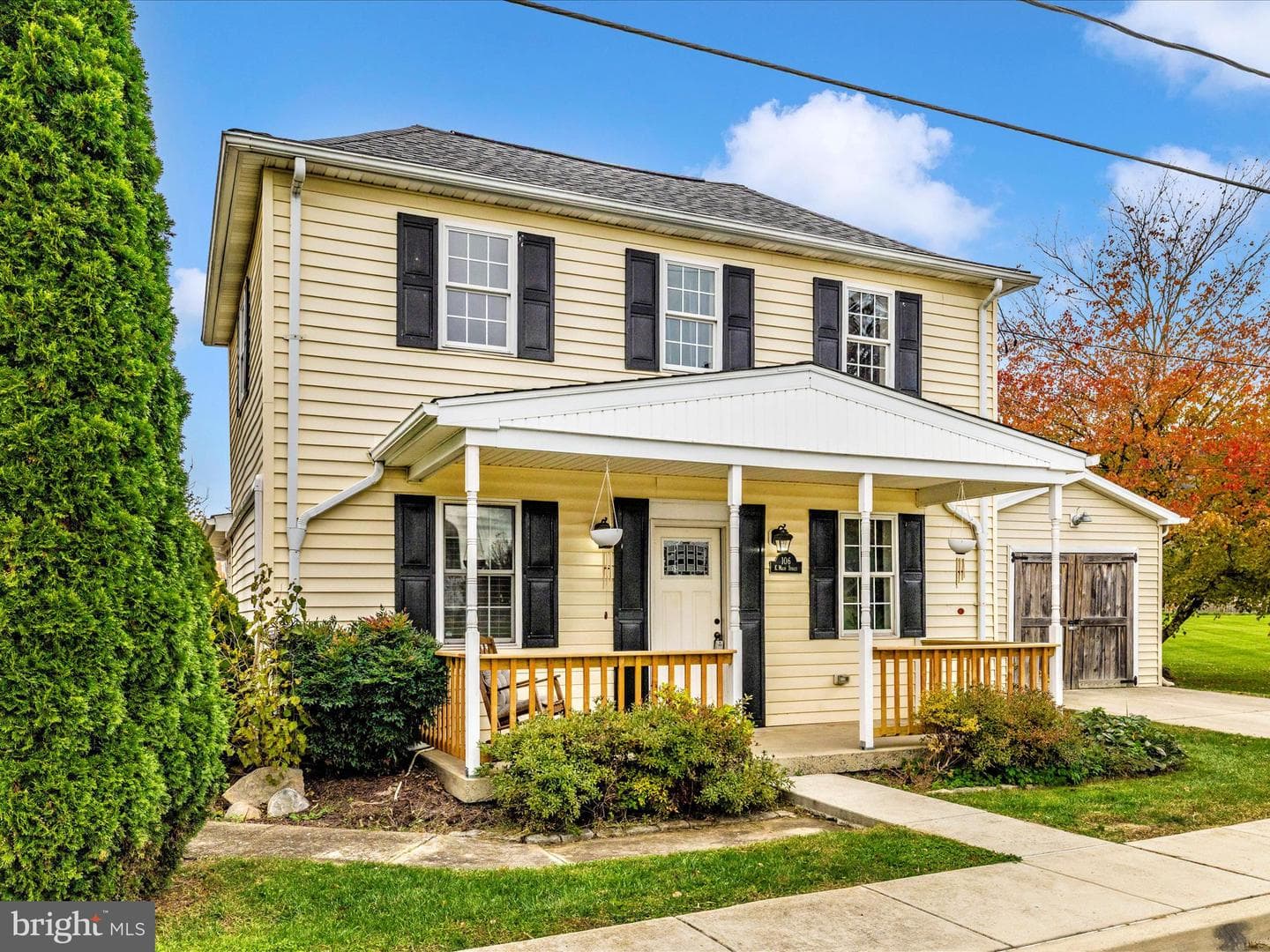 106 E Main Street photo 5
