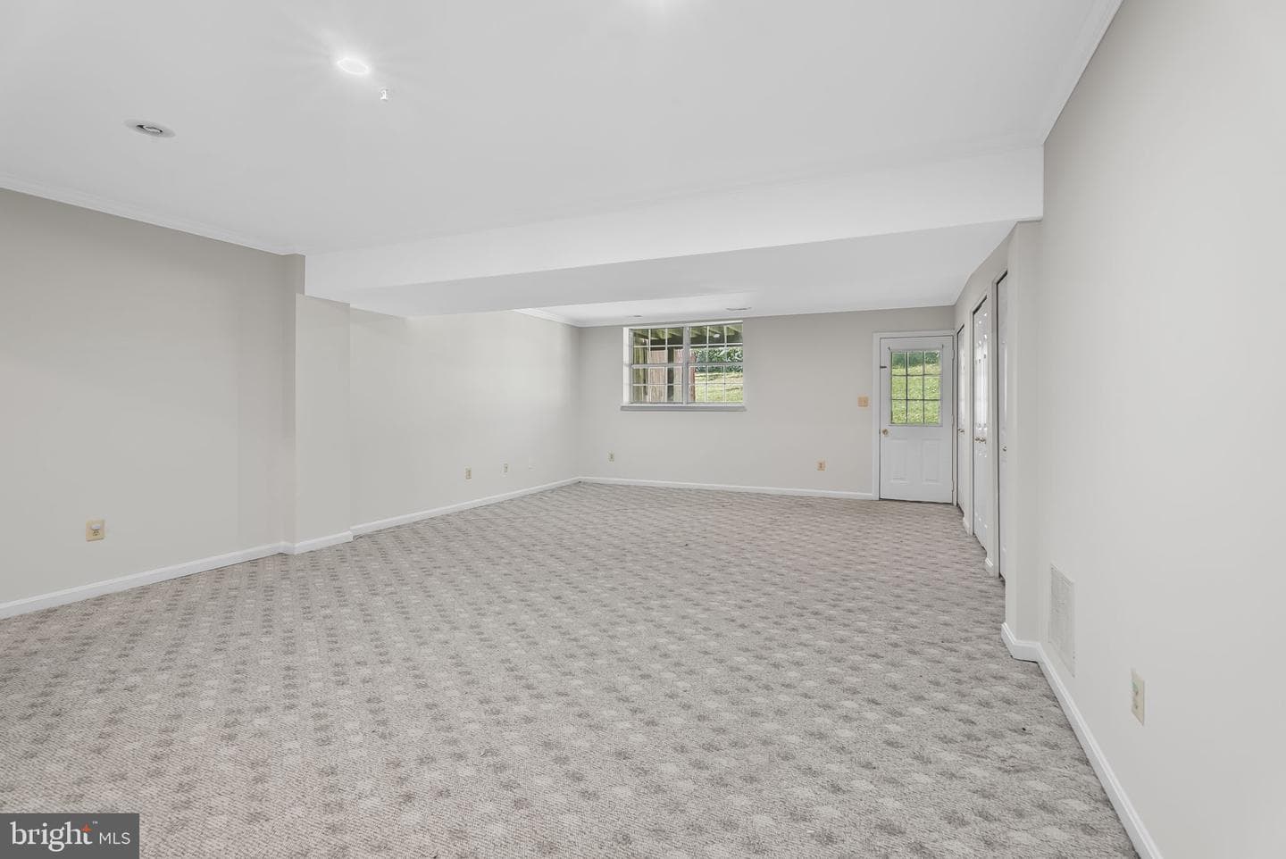 5770 Katsura Court photo 18