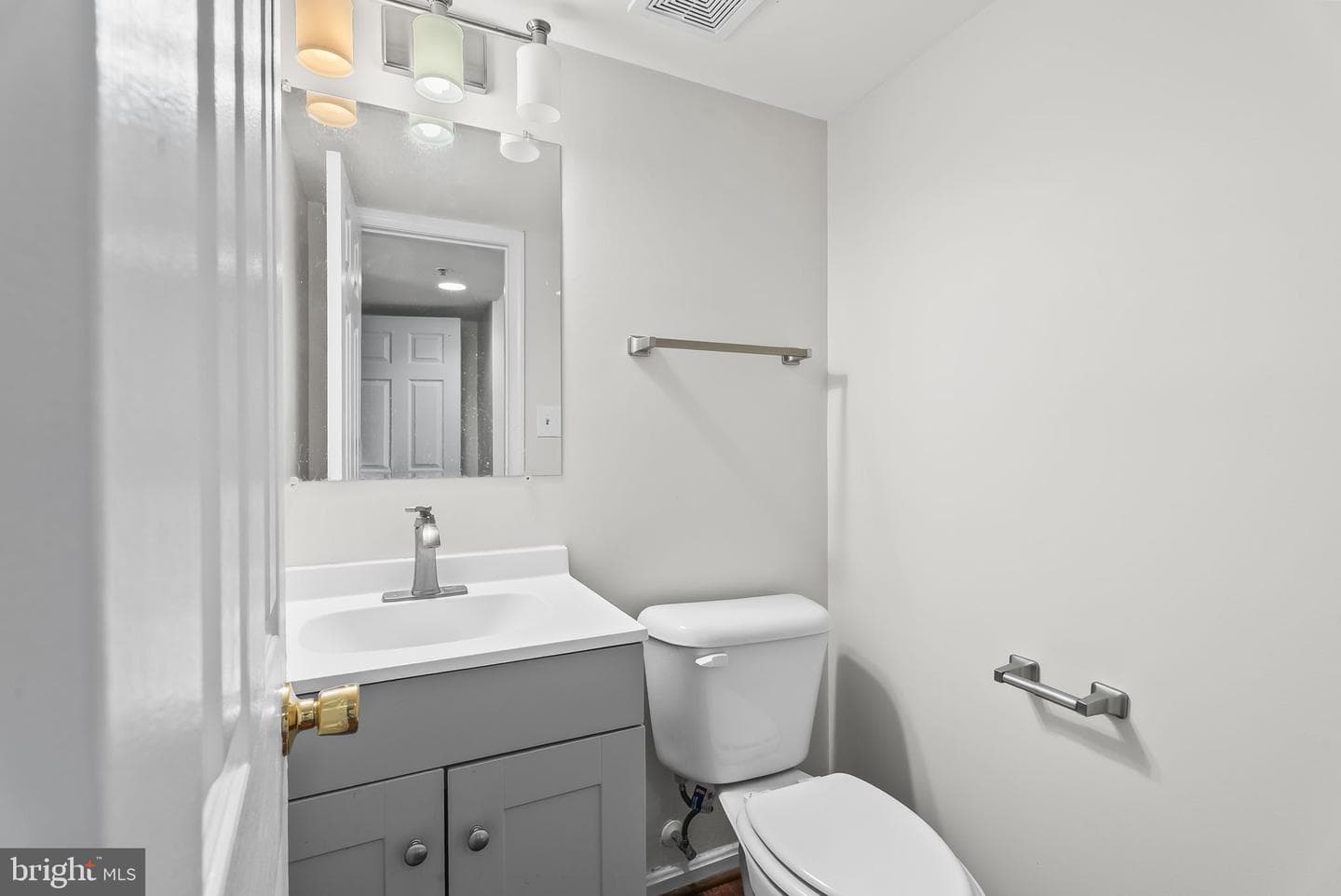 5770 Katsura Court photo 8