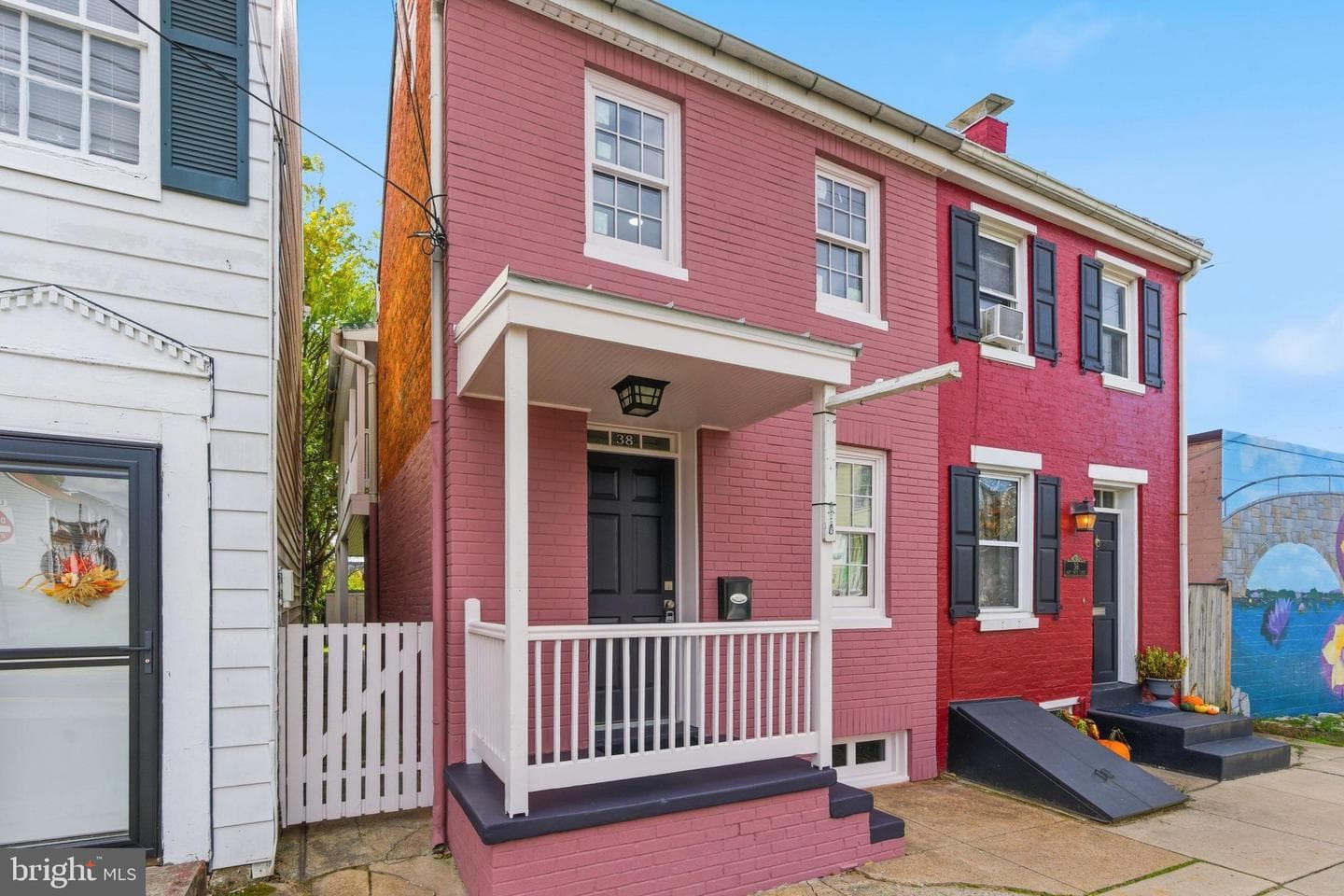 38 E 6th Street photo 1