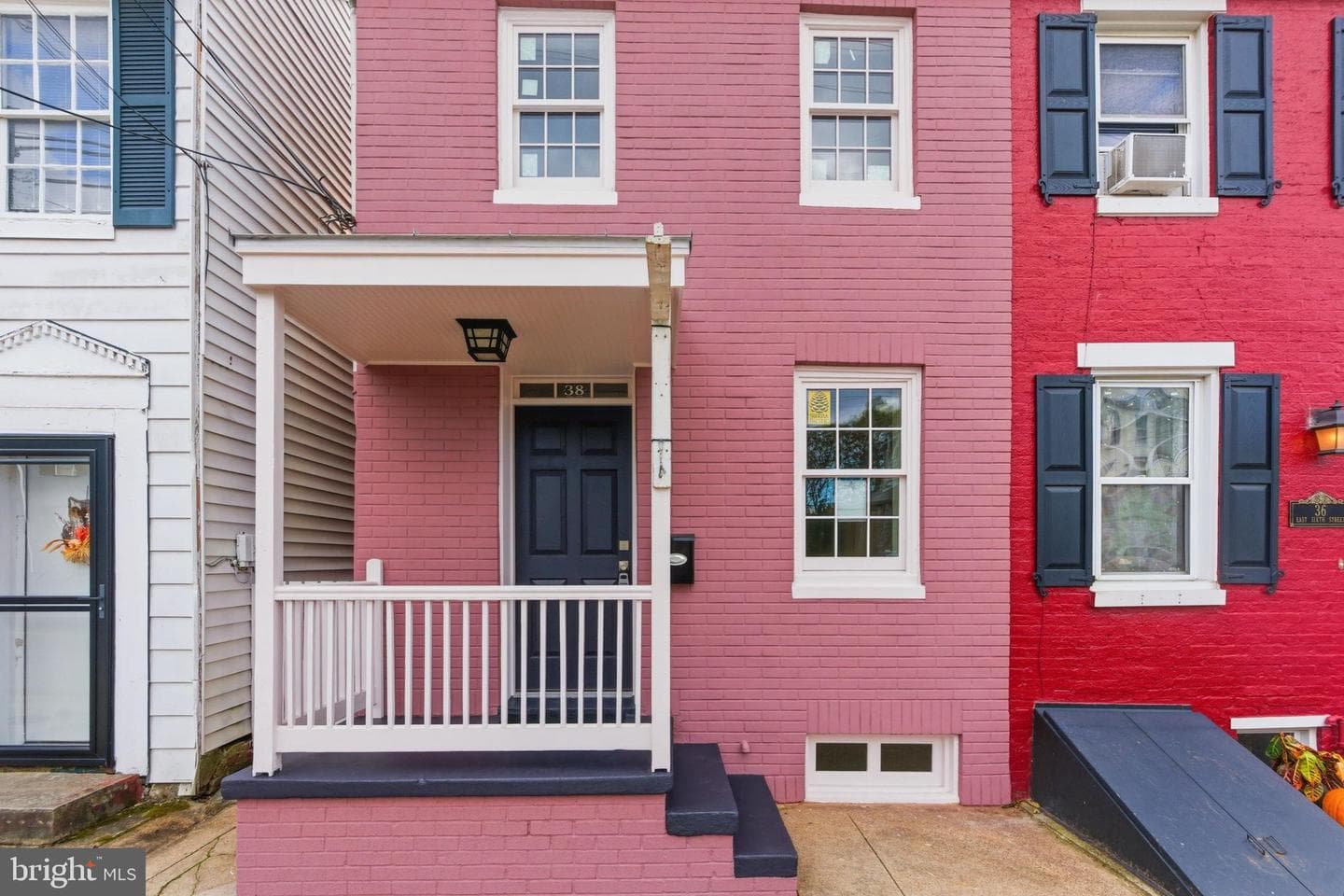 38 E 6th Street photo 2