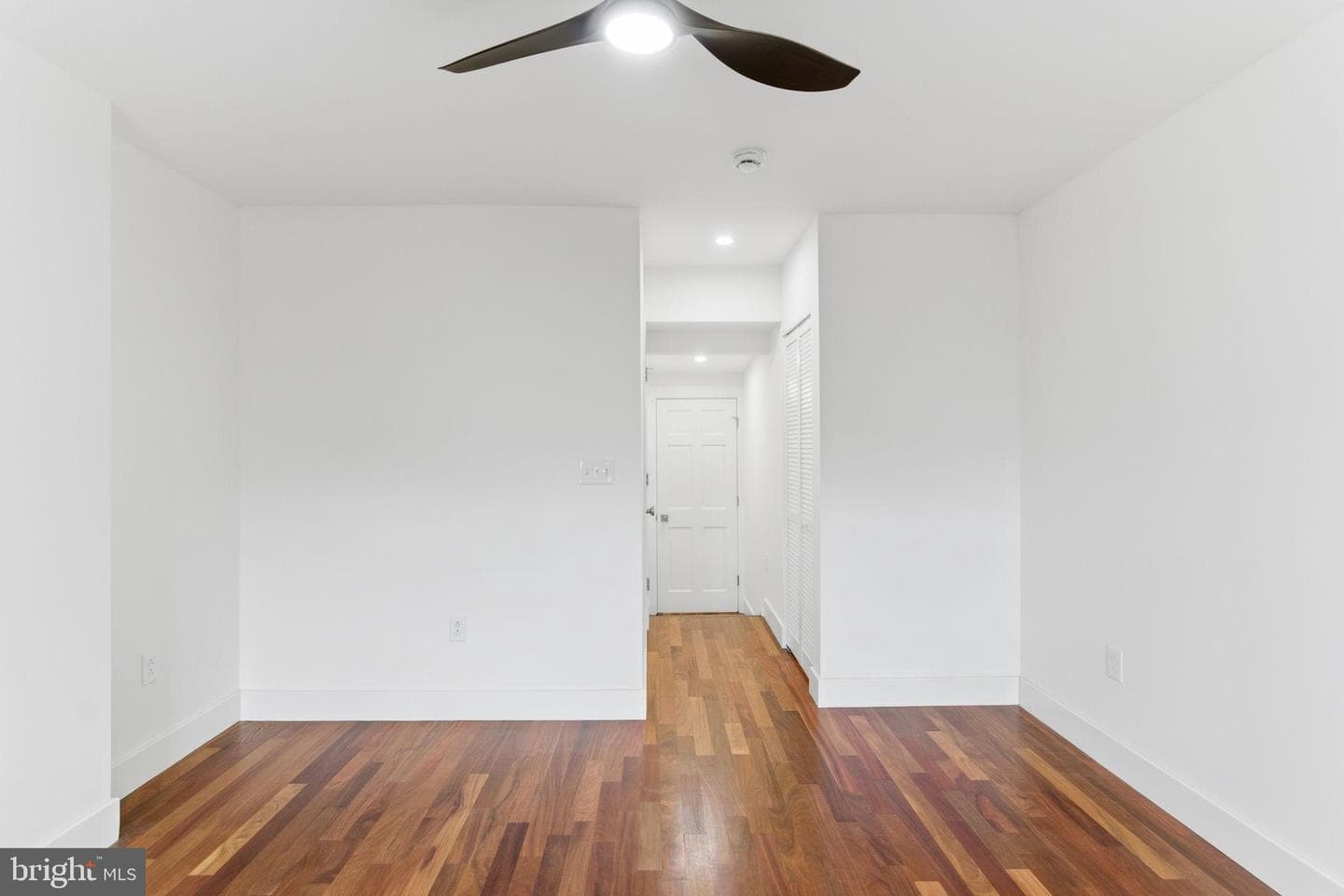 38 E 6th Street photo 25