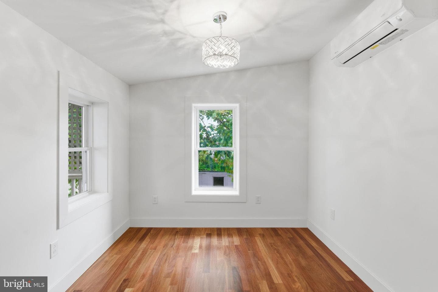 38 E 6th Street photo 33