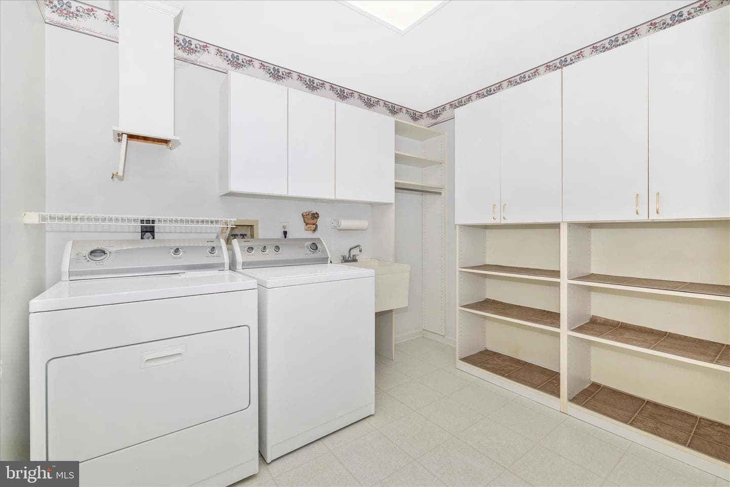 8217 Glen Heather Drive photo 21