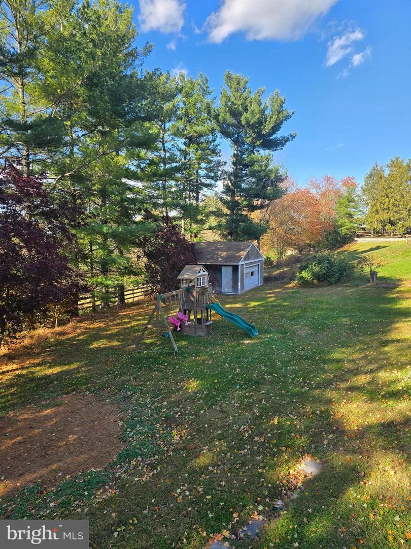 4786 Mid County Court photo 26