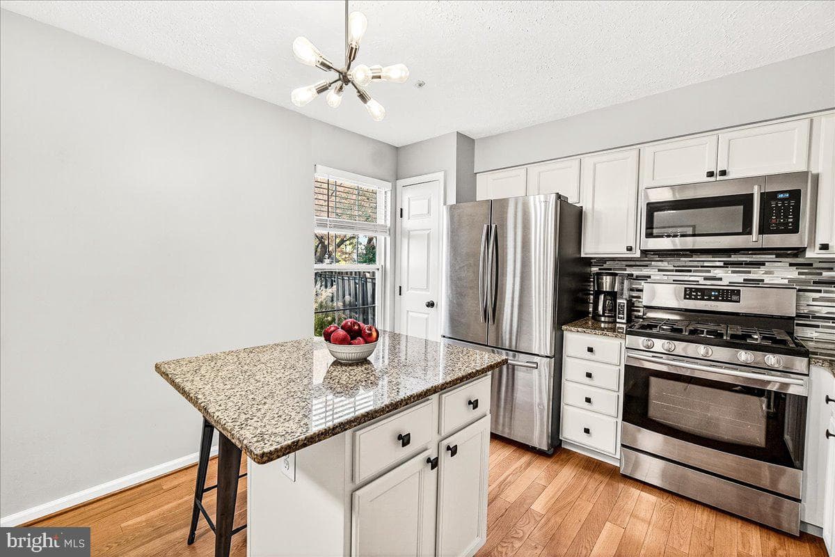 1643 Coopers Way photo 11