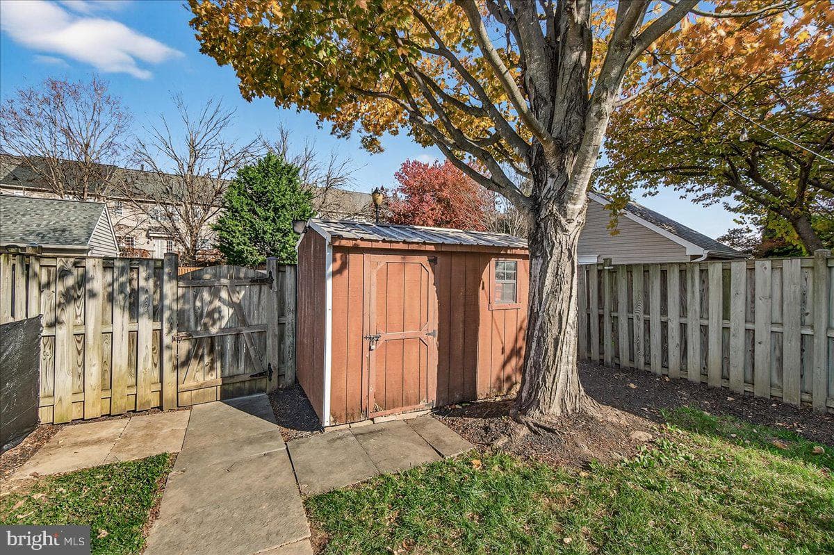 1643 Coopers Way photo 33