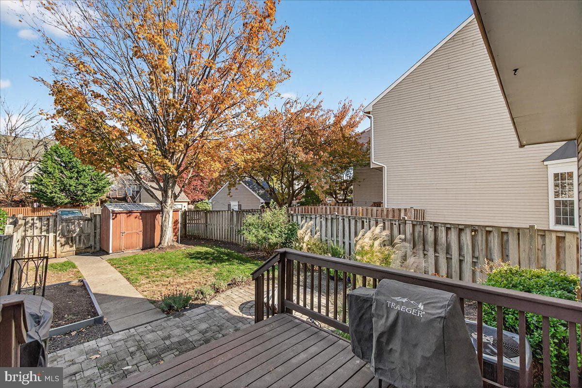 1643 Coopers Way photo 37