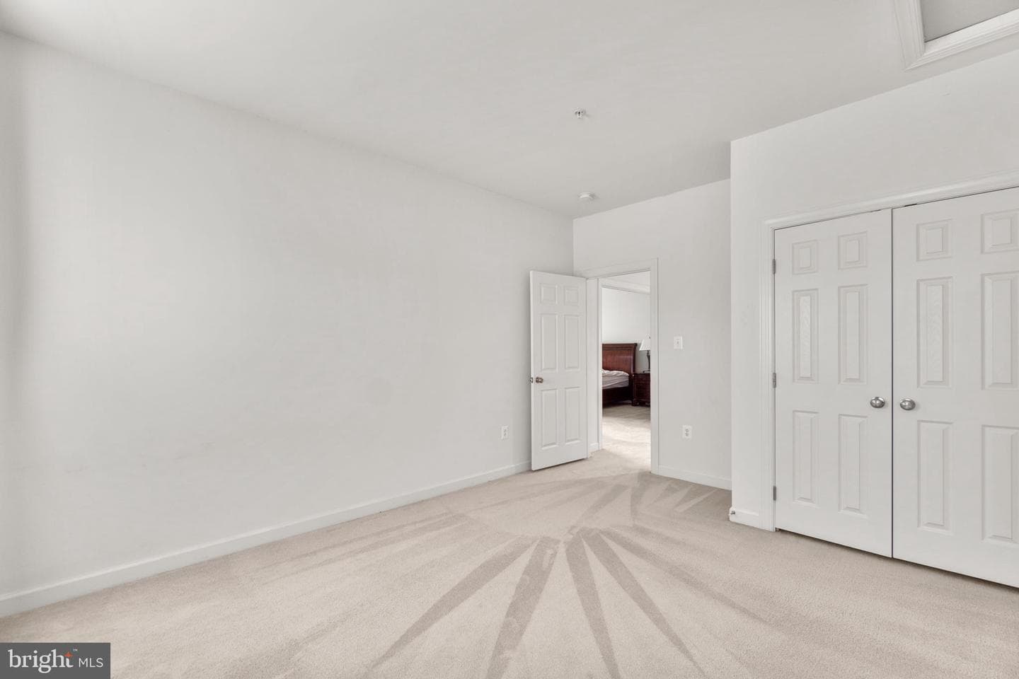 4009 Tottenham Court photo 55