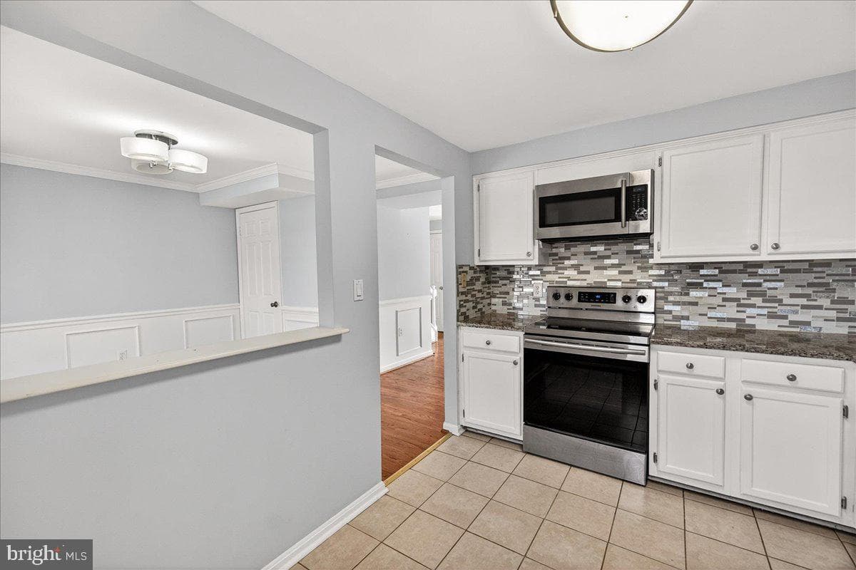 101 Grantham Court photo 13
