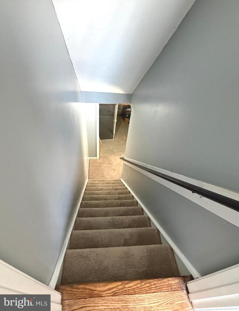 101 Grantham Court photo 33