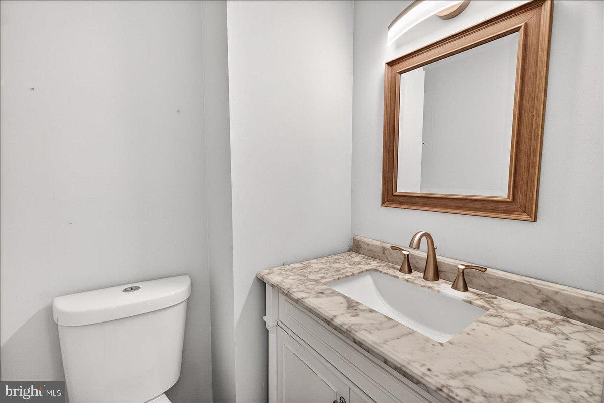 101 Grantham Court photo 7